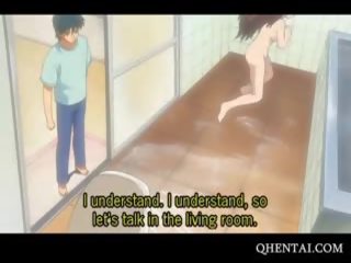 Hentai galleta pillada masturbándose en la ducha