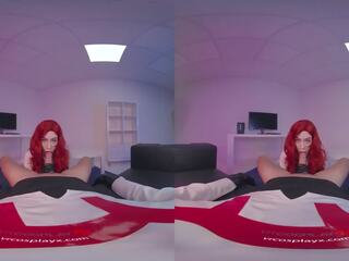 Raudonplaukiai paauglys anna de ville turintys jos šikna pakliuvom apie virtual realybė cosplay