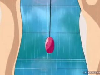 Gražu mažai anime cat numylėtinis su stupendous papai vaidina su a vibratorius į as dušas ir sucks didelis phallus