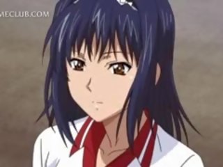 Enchanting anime adolescent viser undies opp henne liten skjørt